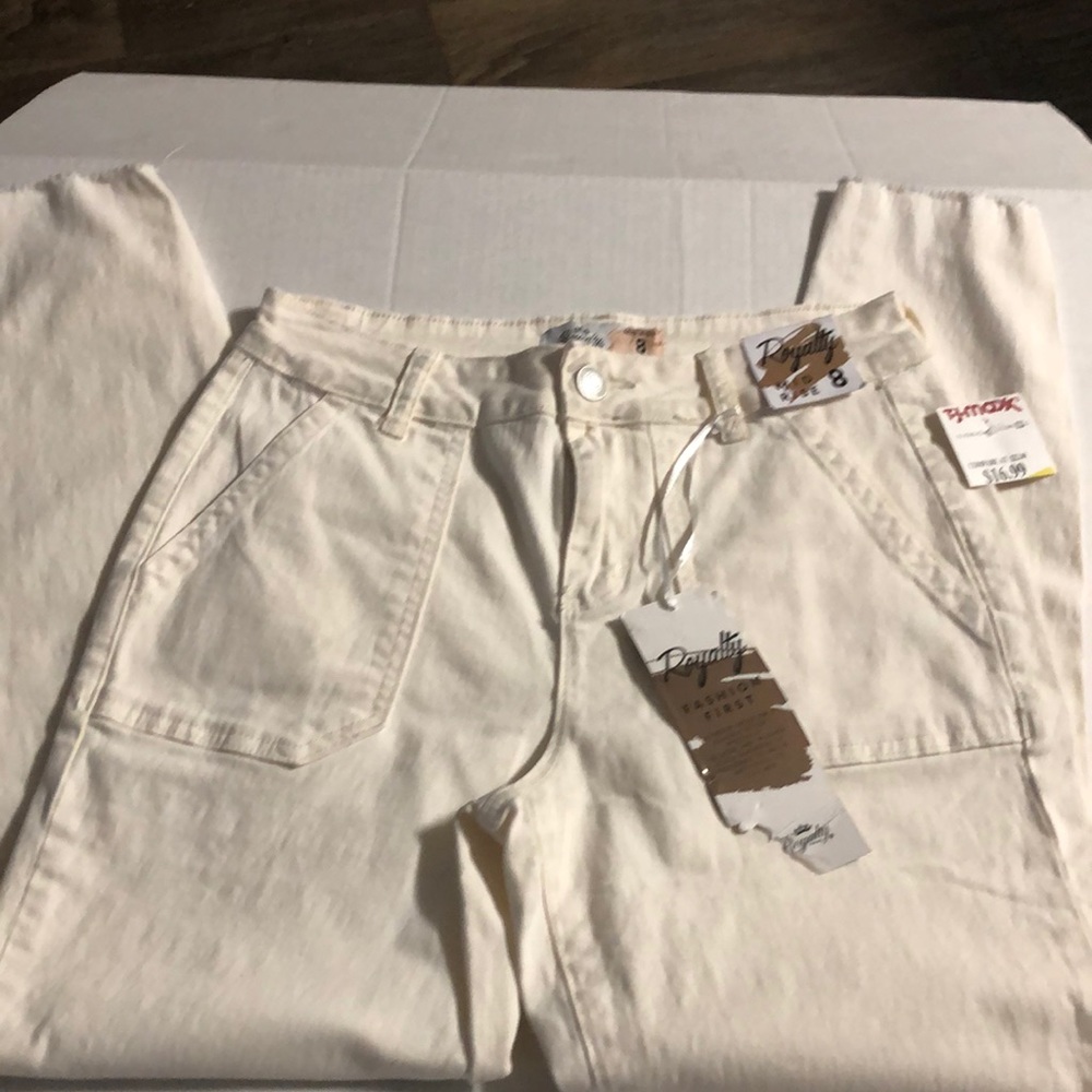 🌻Royalty Mid Rise 8 Beige Jean